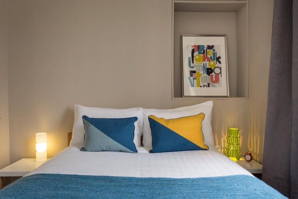 Camden Apartment By Morethanstays London Eksteriør billede